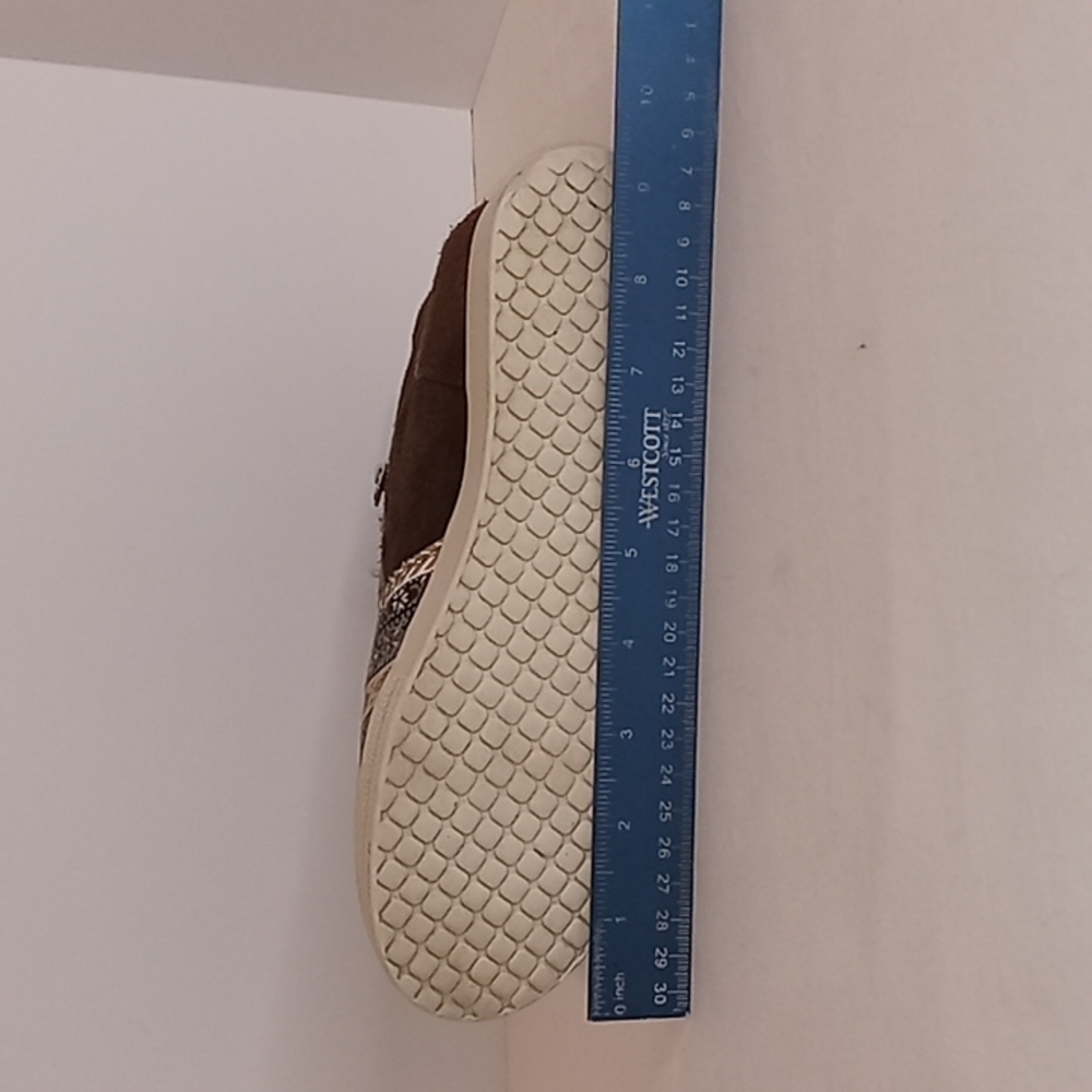 Roper Wedged Sneaker w/ Southwestern design & Brown Faux Leather Like New - Picture 9 of 9